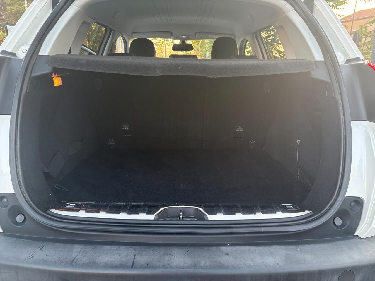 Peugeot 2008 BlueHDi 100 Allure (Gancio Traino)