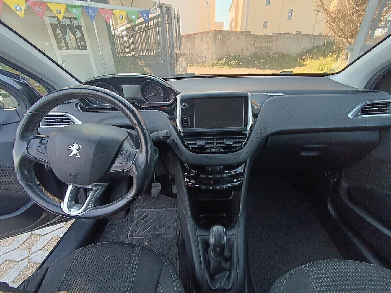 Peugeot 208 PureTech 82 5 porte Access