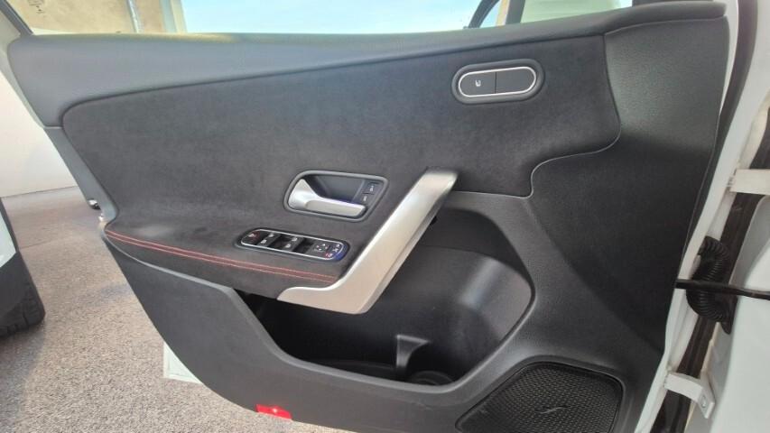 Mercedes-benz A 180 d Automatic Premium (AMG)