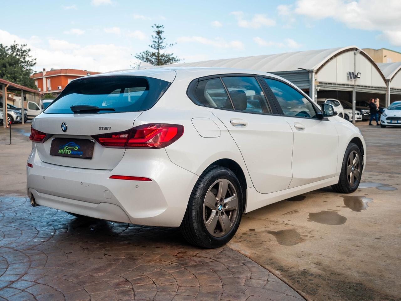 Bmw 118 118i 5p. Business Advantage