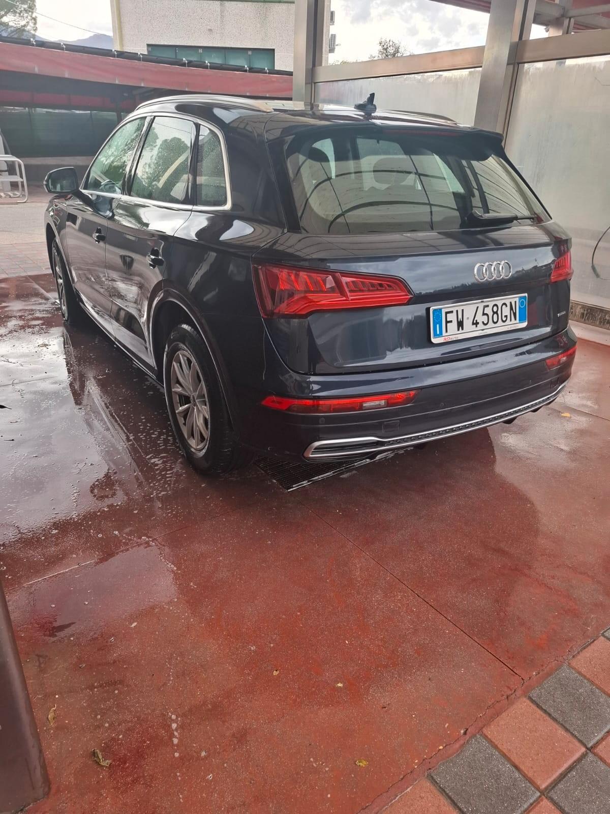 Audi Q5 2.0 TDI quattro S tronic Business