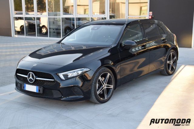 MERCEDES-BENZ A 200 d Sport Night Edition