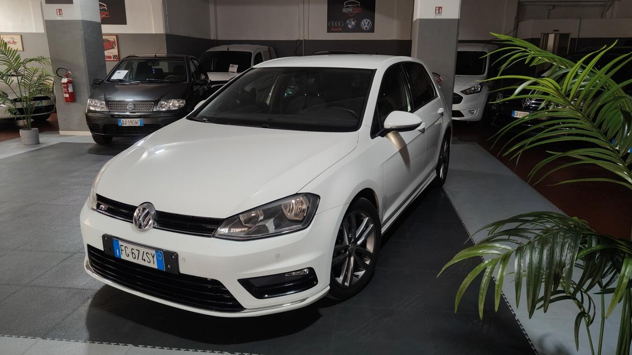 Volkswagen Golf 2.0 TDI DSG R-LINE 5p. BlueMotion Technology