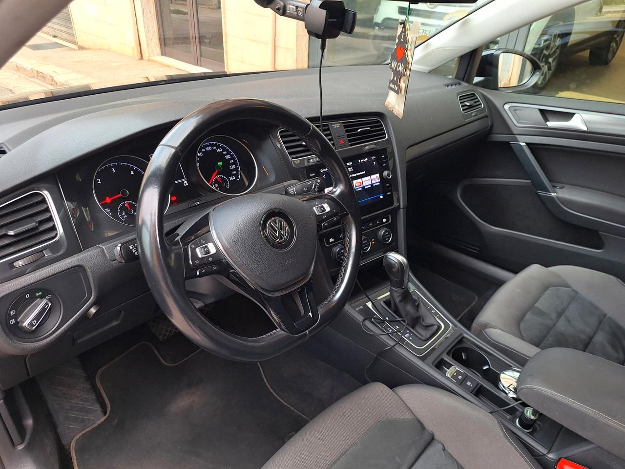 Volkswagen Golf Variant 2.0 TDI DSG Executive BlueMotion Tech.