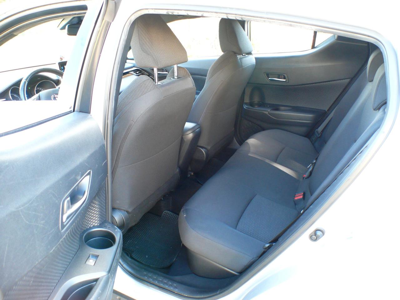 Toyota C-HR 1.8 Hybrid E-CVT Style (M1317)