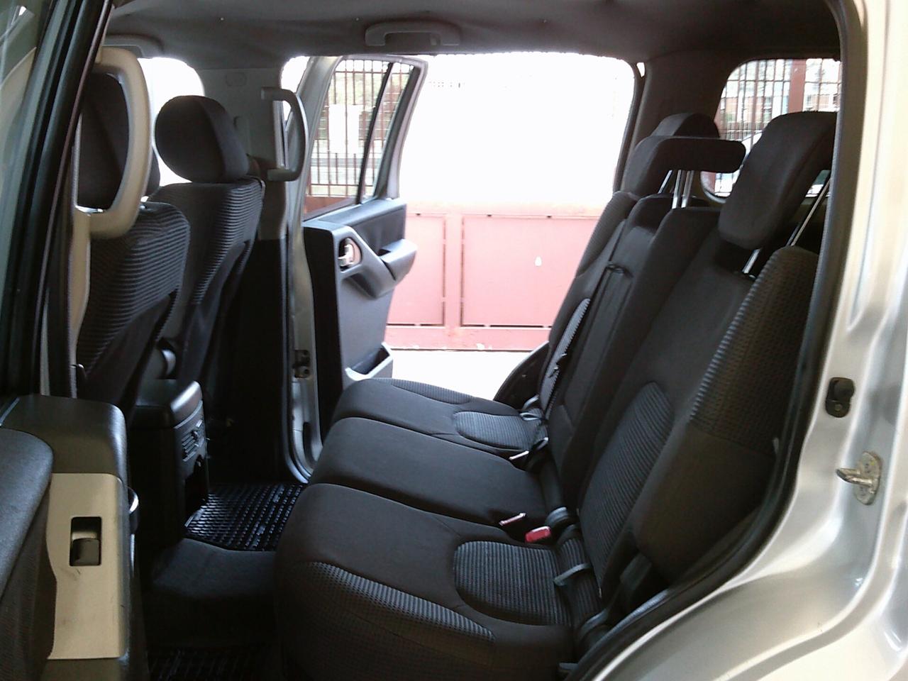 Nissan Pathfinder 2.5 dCi automatica 7 posti full 07