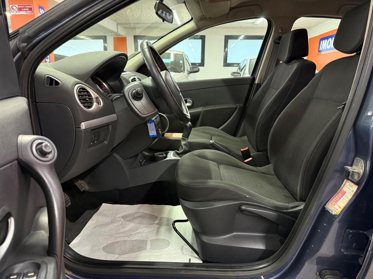Renault Clio 1.2 16V 5 porte Dynamique