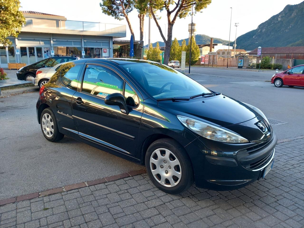 Peugeot 207 1.4 HDi OK NEOPATENTATI