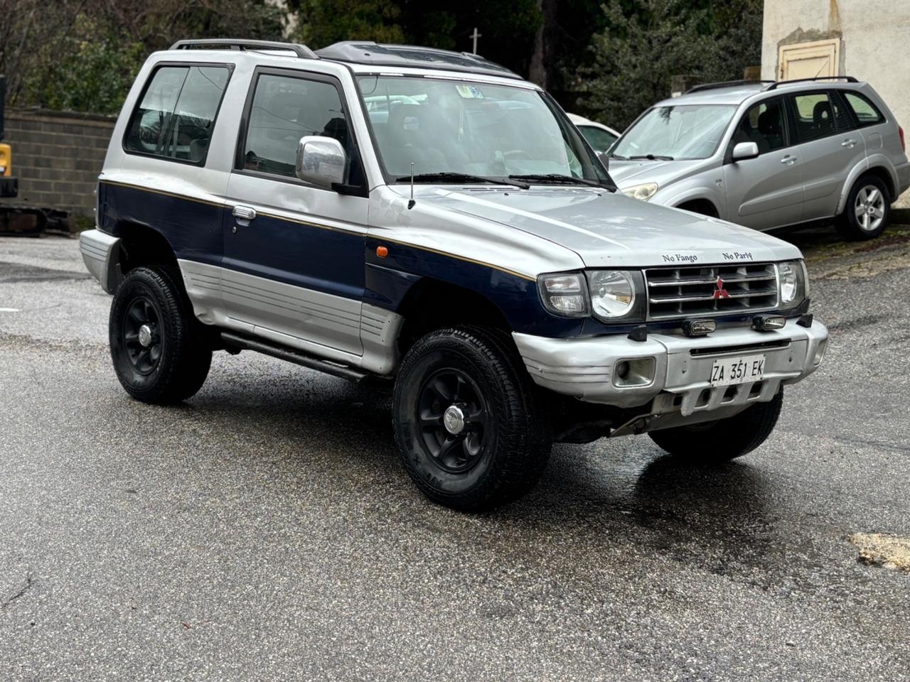Mitsubishi Pajero 2500 turbo interccoler gls target