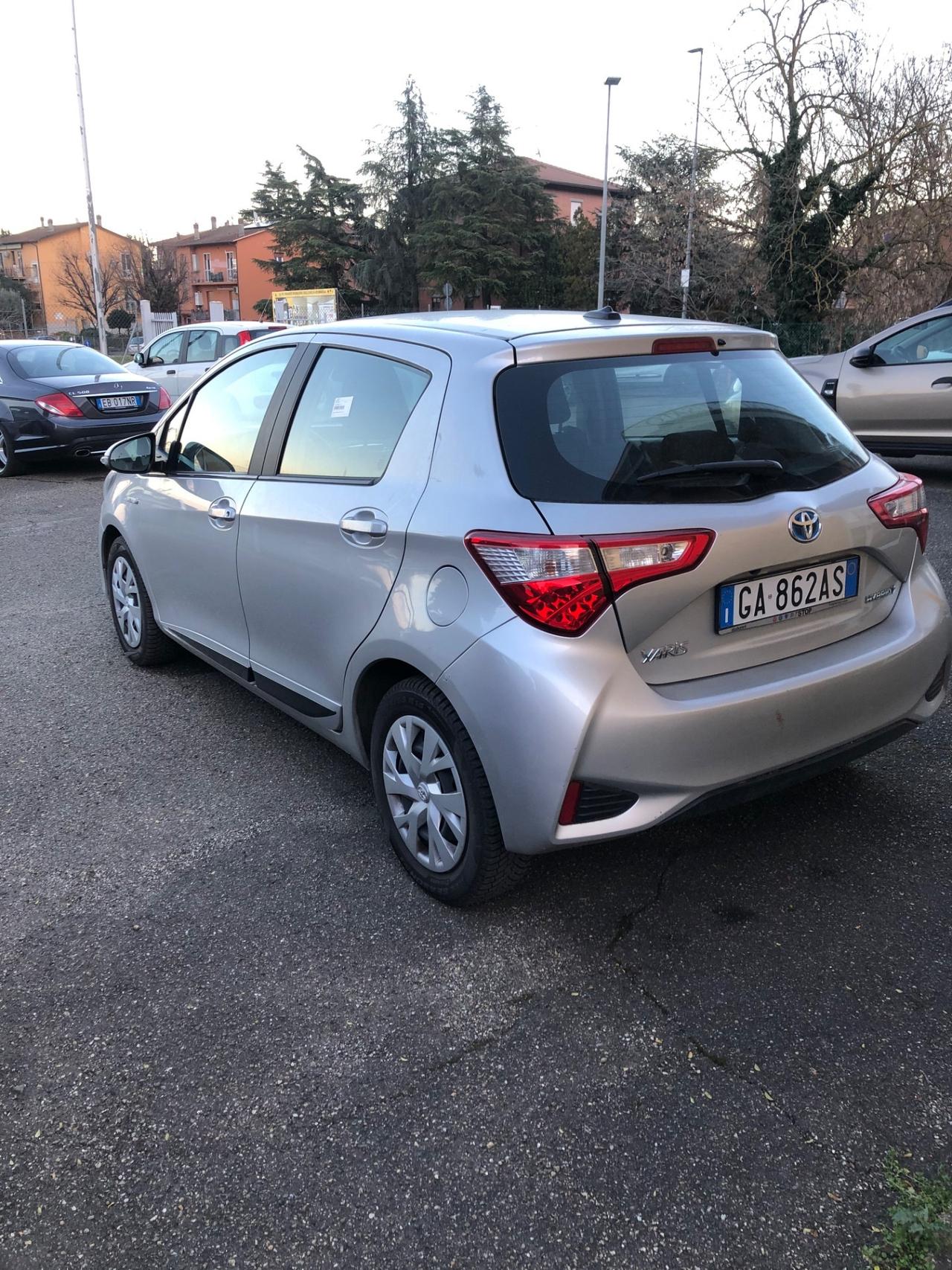 Toyota Yaris 1.5 Hybrid 5 porte Active