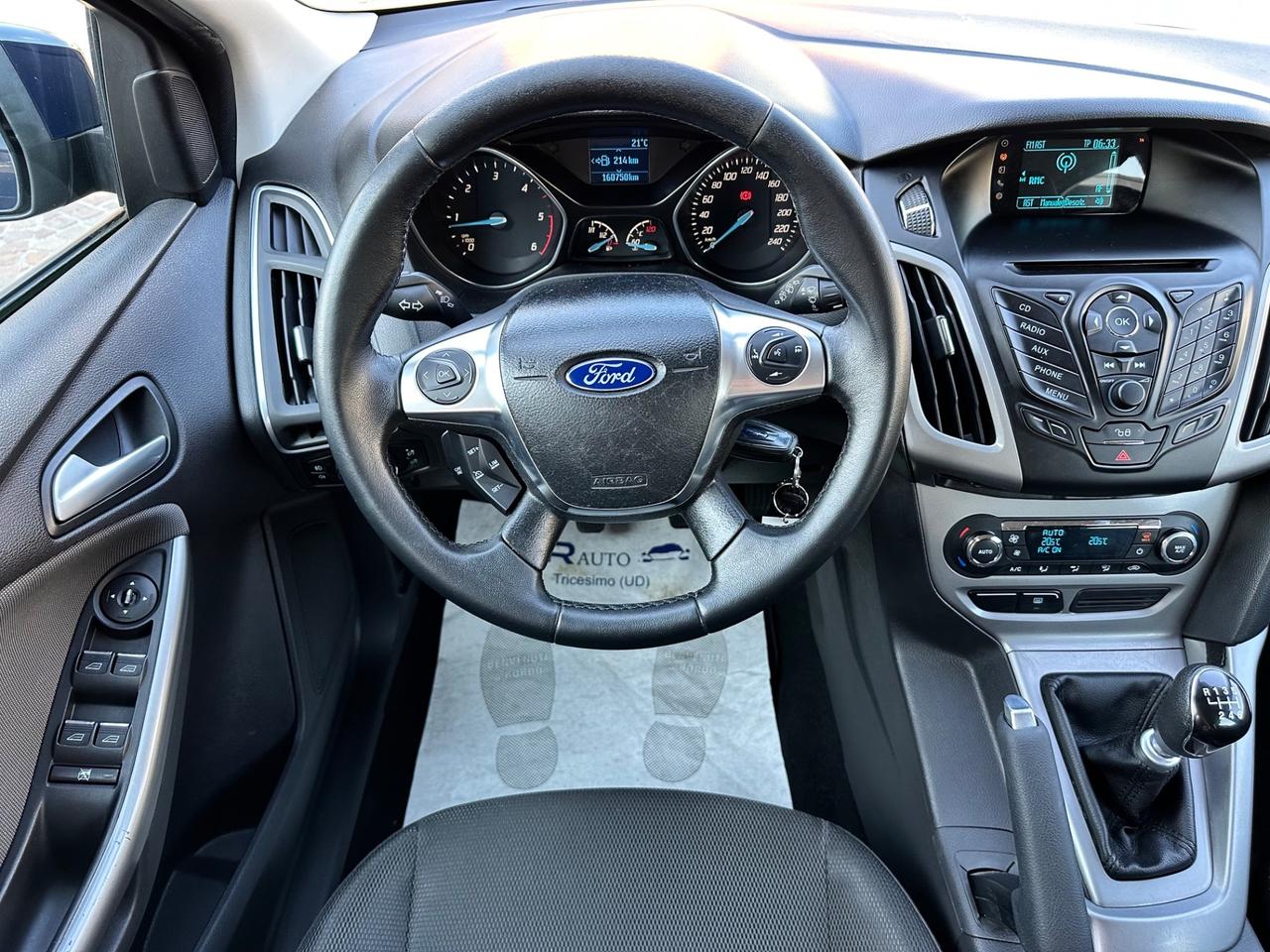 Ford Focus 1.6TDCi 95 CV Titanium -Neopatentati