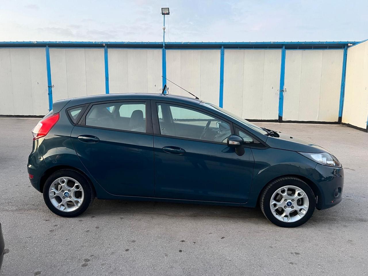 Ford Fiesta 1.4 TDCi 5p. Titanium