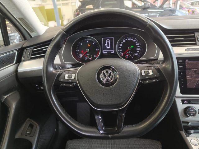 VOLKSWAGEN Passat Variant 2.0 TDI DSG *SCHERMO 9,2"*TAGLIANDI*UNICO PROP.*