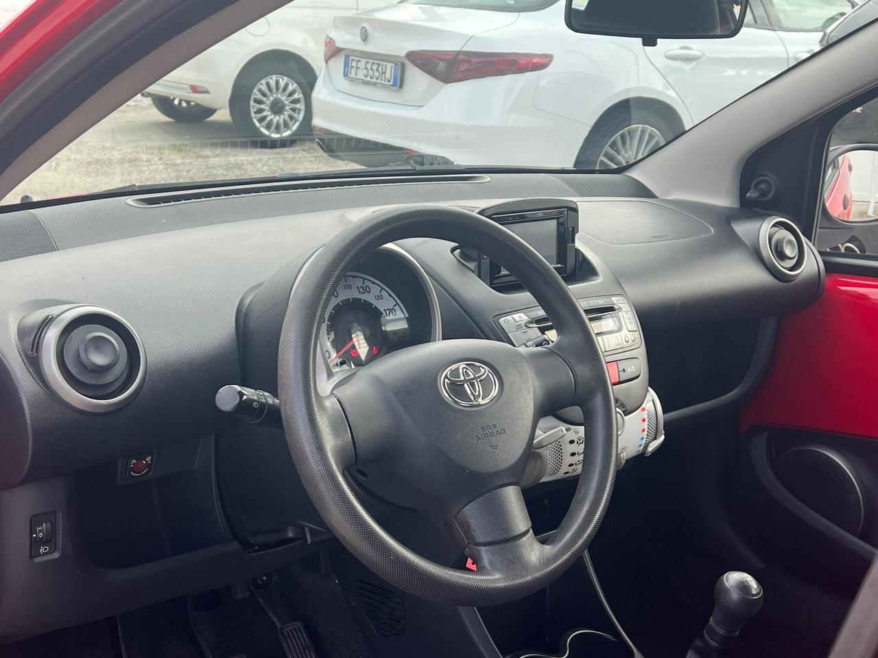 Toyota Aygo 1.0 12V VVT-i 5 porte Active Connect