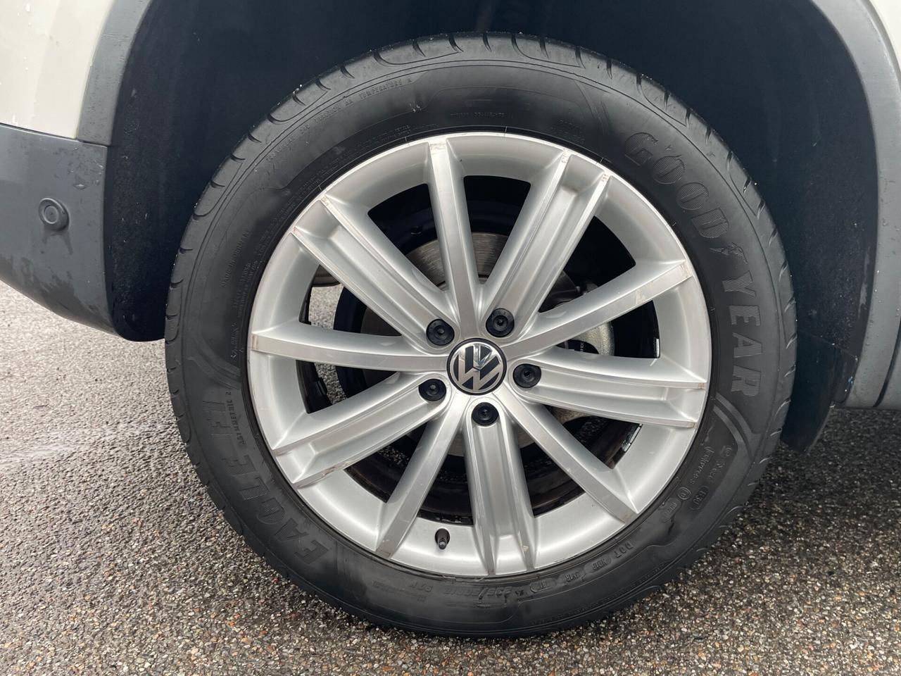 Volkswagen Tiguan 2.0 TDI 140CV 4MOTION*Automatik*Pelle*Tetto*