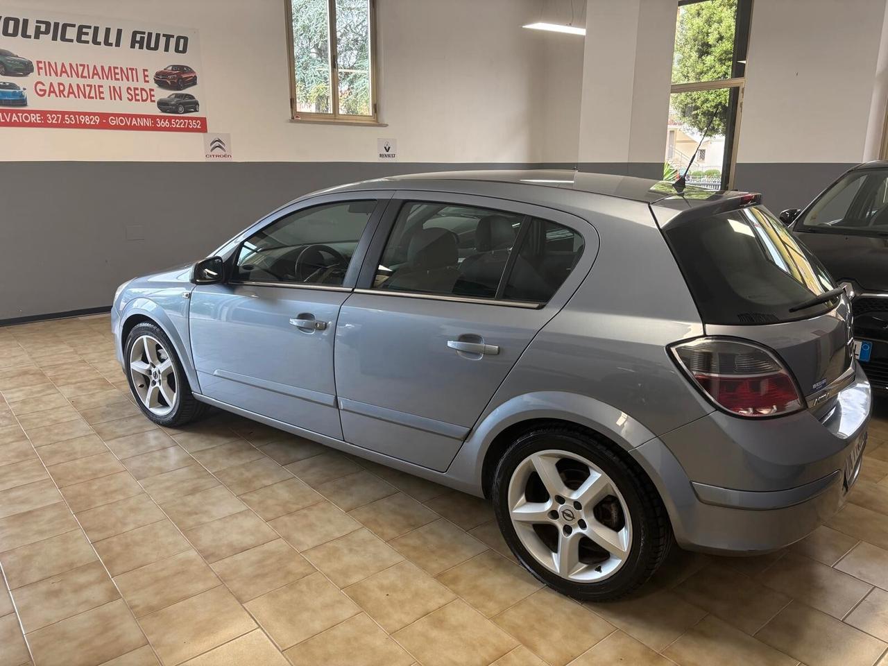 OPEL ASTRA ANNO 2007 BZ GPL ADATTA NEOPATENTATI KM 83 MILA
