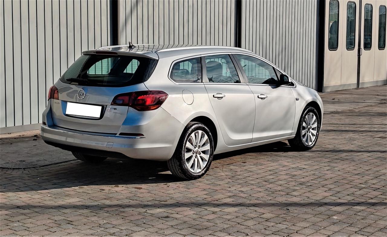 Opel Astra 1.6 CDTI 136CV S&S Sports Tourer Cosmo 2015