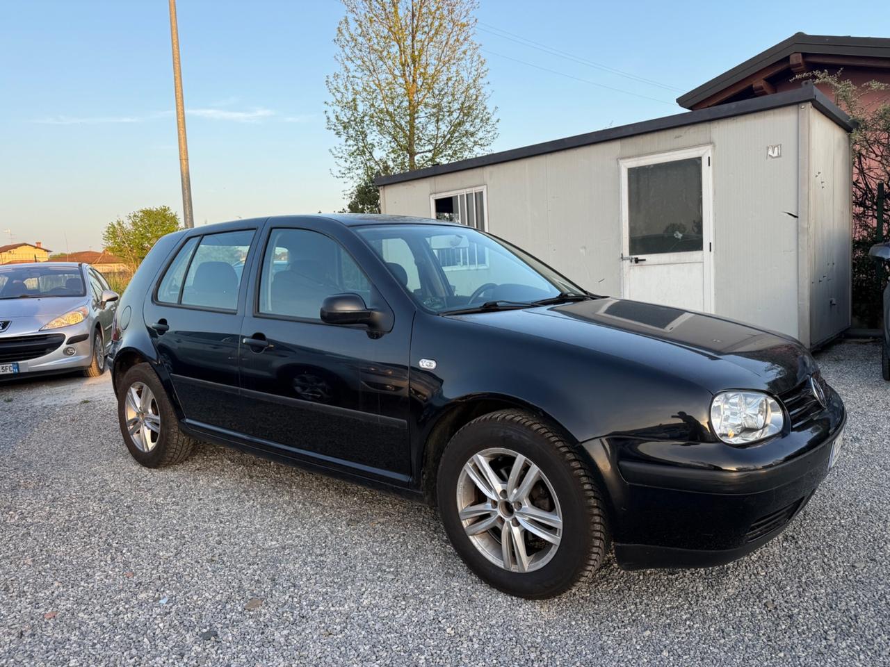 Volkswagen Golf 1.4 16V cat 5 porte