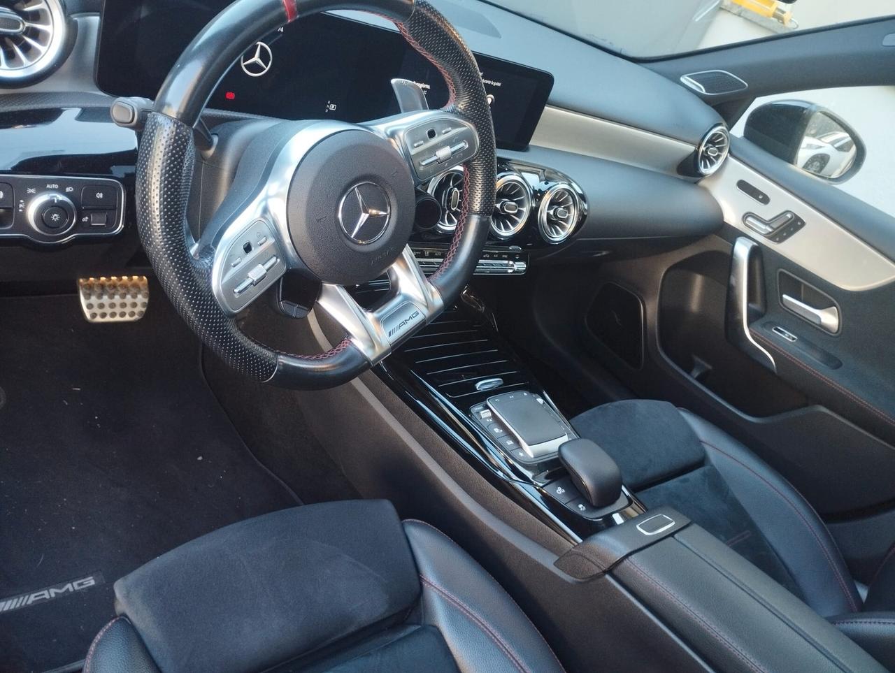 Mercedes-benz A 35 AMG RACE EDITION