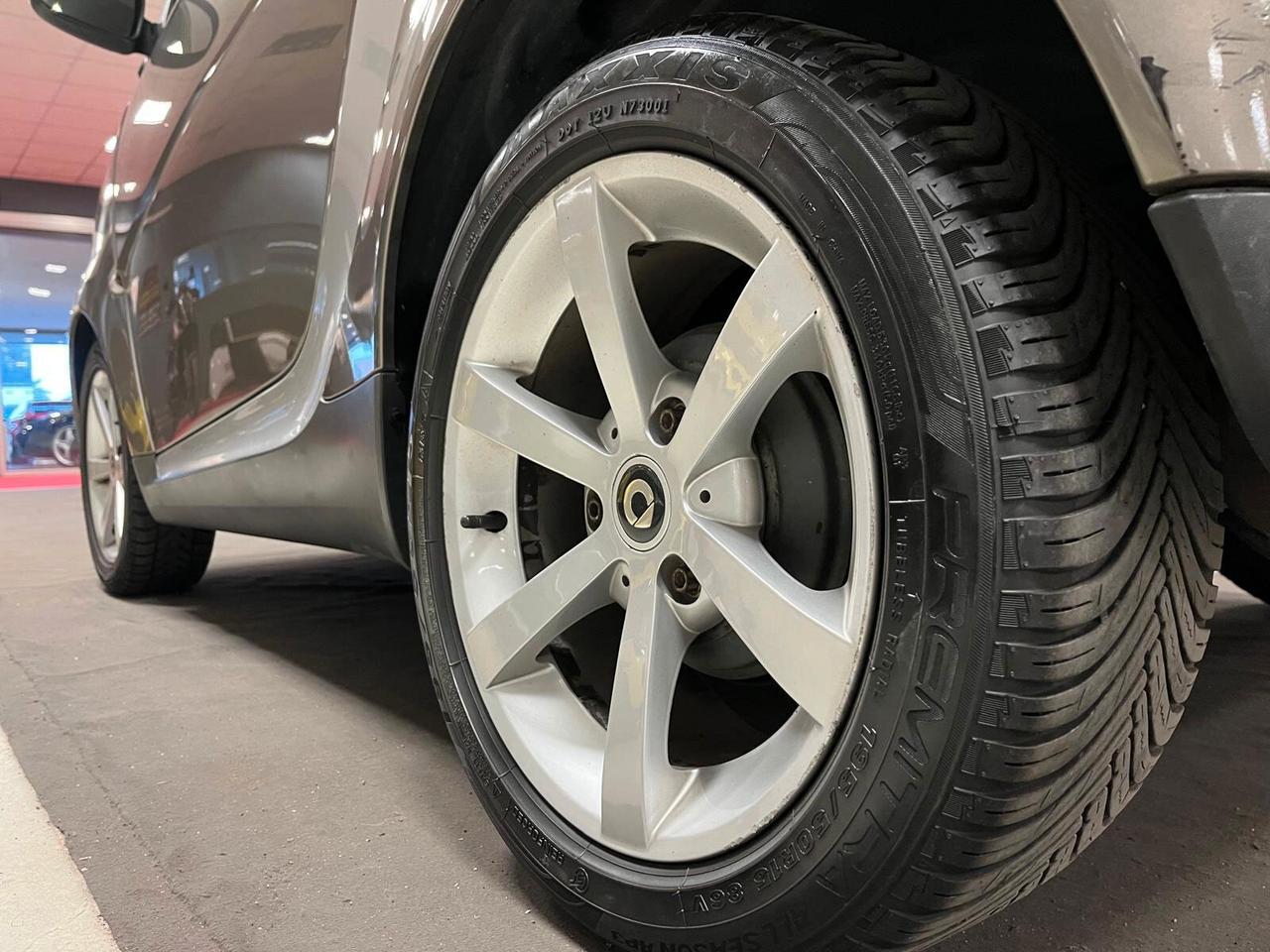 Smart ForTwo 1000 52 kW MHD coupé pulse