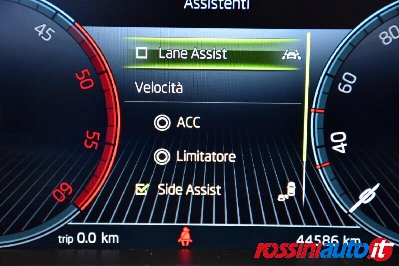 SKODA SUPERB WAGON 2.0 TDI 200 CV DSG SPORTLINE + R19 VEGA