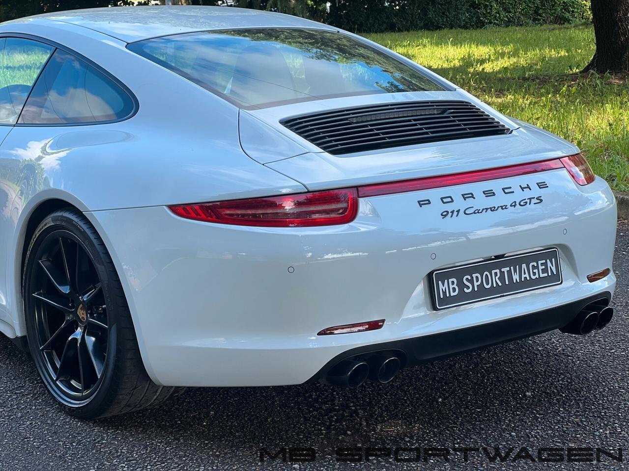 Porsche 911 3.8 Carrera 4 GTS Coupé