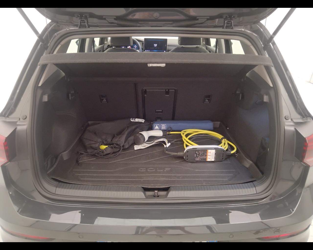 VOLKSWAGEN Golf VIII 2024 - Golf 1.5 tsi ehybrid Style 204cv dsg