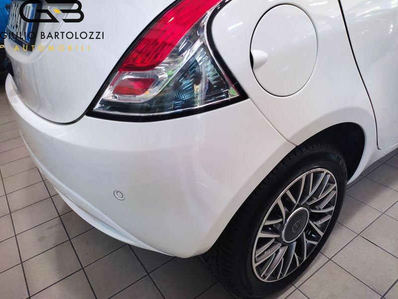 Lancia Ypsilon 1.0 FireFly 70cv Hybrid Gold Plus