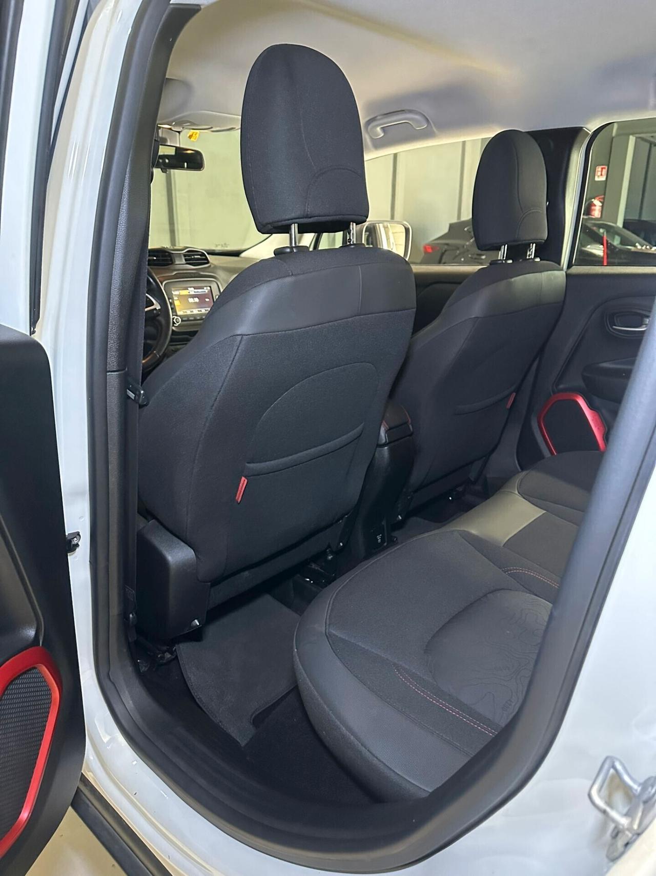 Jeep Renegade 2.0 Mjt 170CV 4WD Active Drive Trailhawk