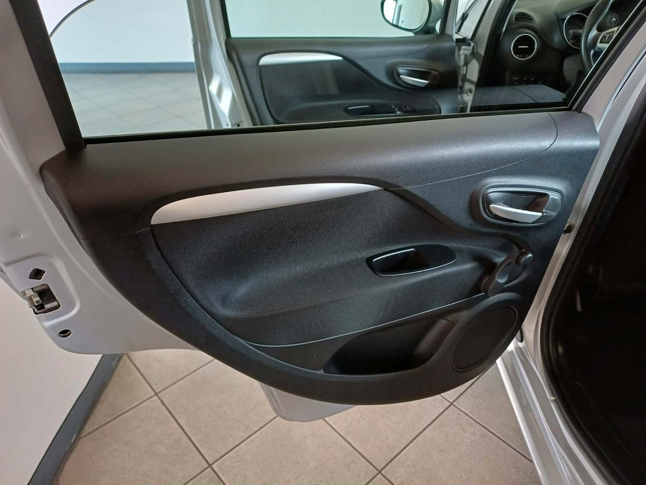 Fiat Punto 1.2 8V 5 porte Lounge GPL