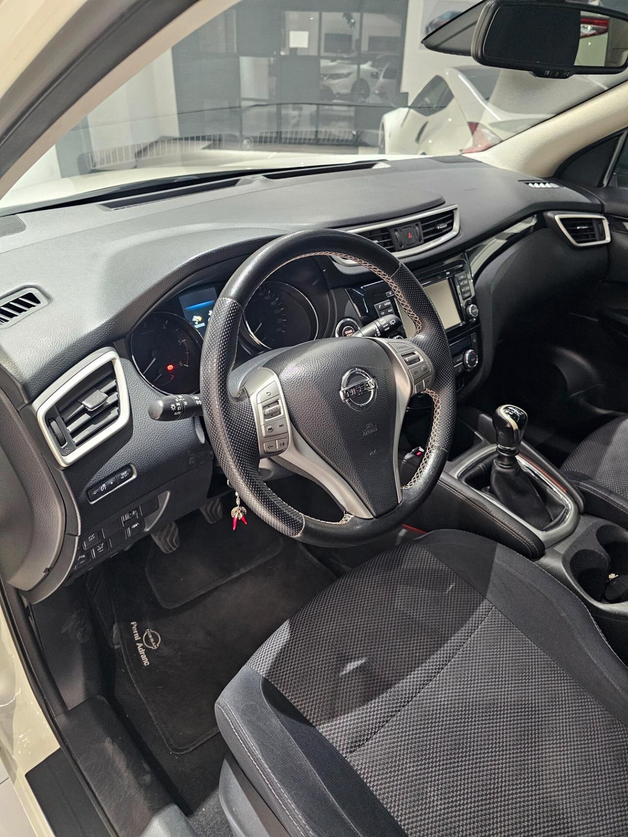 Nissan Qashqai 1.5 dCi 360