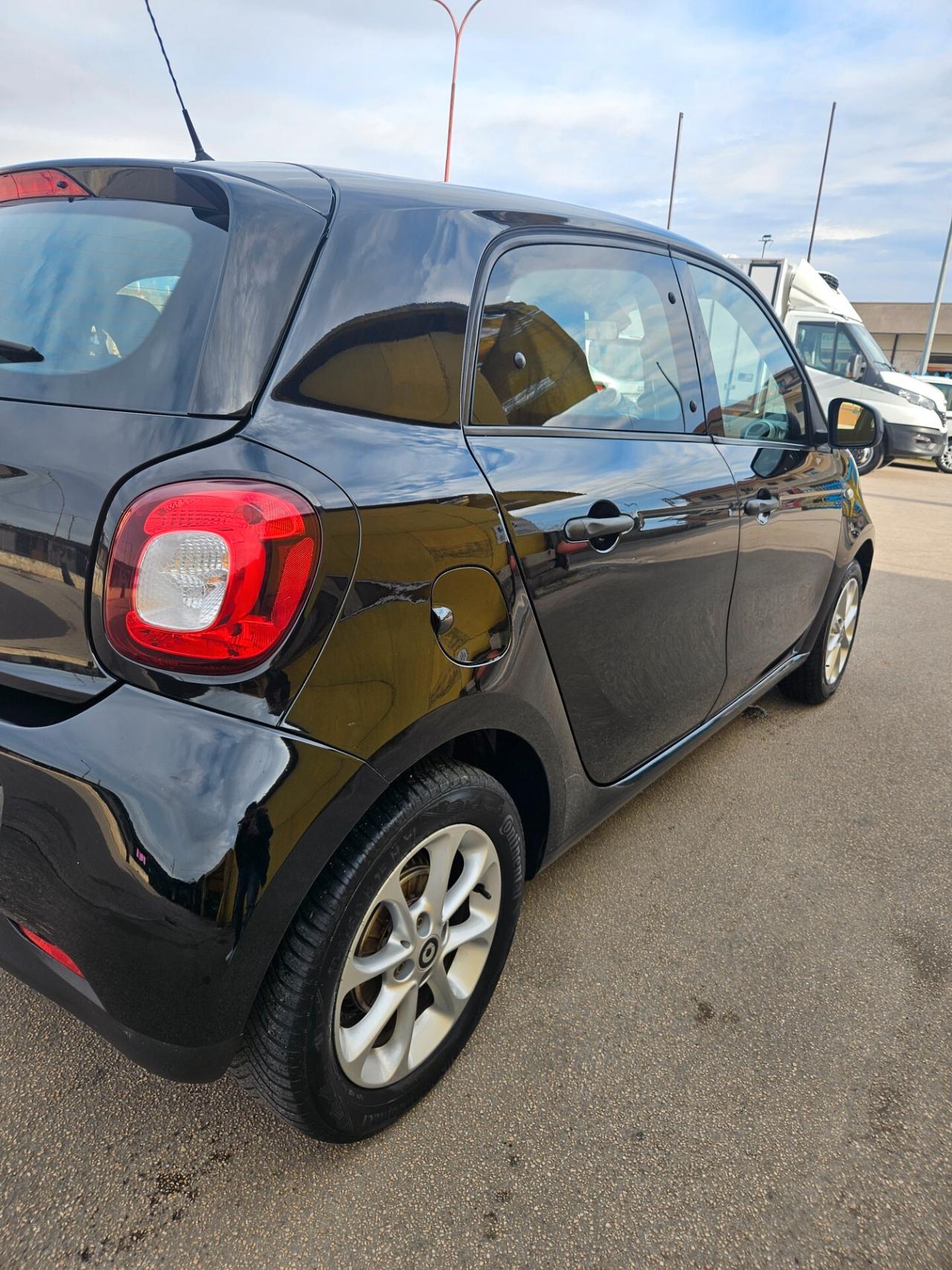 Smart ForFour SI PERMUTE ok neopatentati