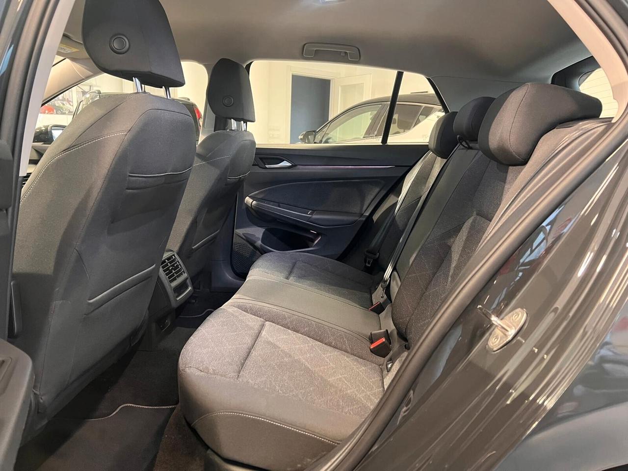 Volkswagen Golf 1.0 TSI EVO Life DSG