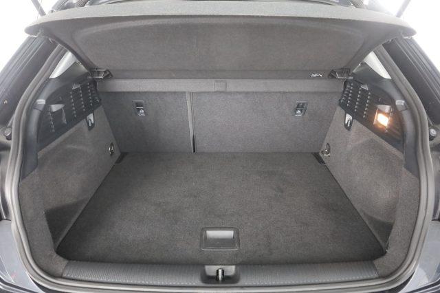 AUDI Q2 Q2 35 TFSI S tronic Business Advanced