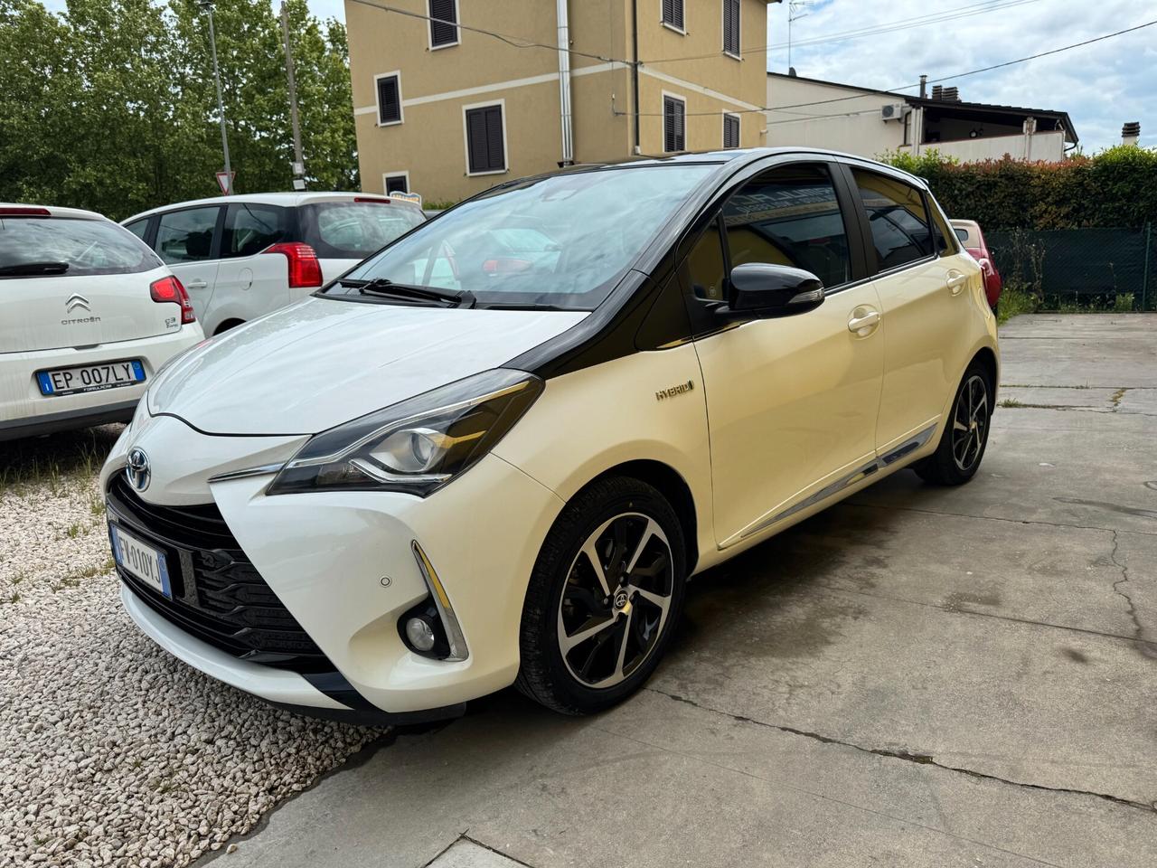 TOYOTA YARIS 2019 FULL OPTIONAL TETTO GARANZIA 2034 CASA MADRE