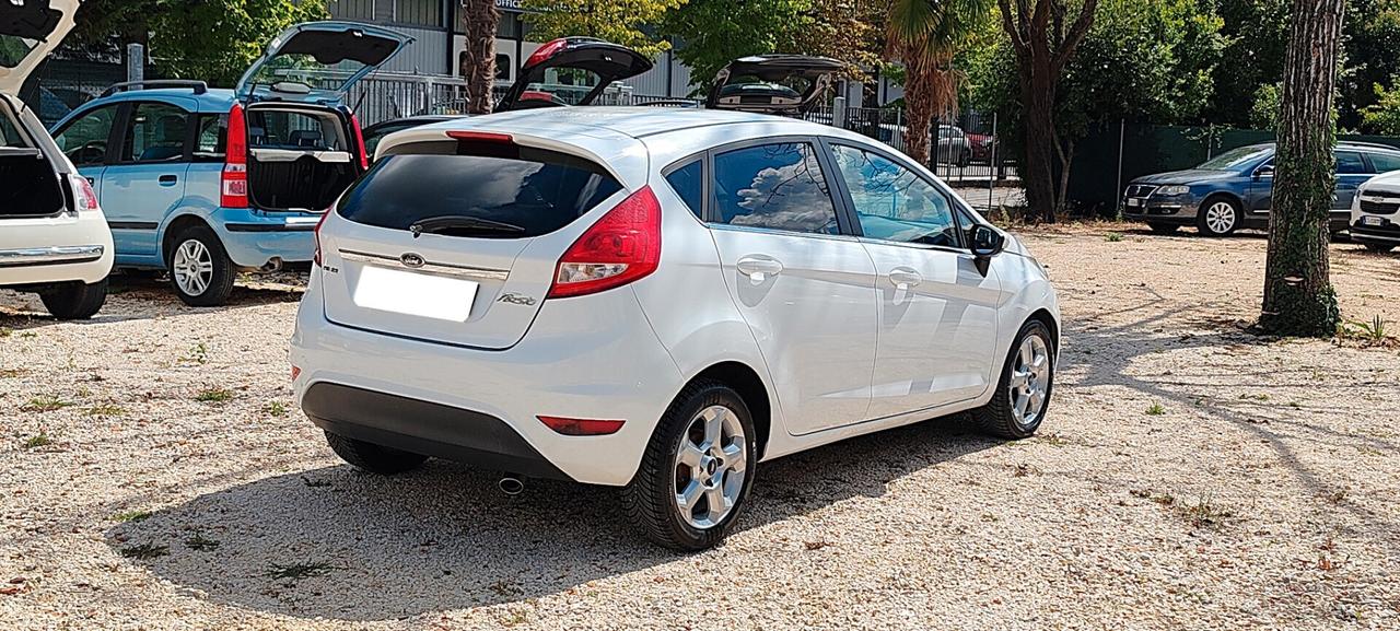 Ford Fiesta 1.2 82 CV 5 porte Titanium