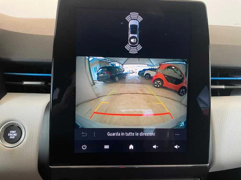 RENAULT Clio V - Clio 1.6 E-Tech hybrid Initiale Paris 140cv auto