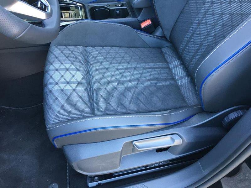 Volkswagen Golf 2.0 TDI 150 CV DSG R-Line Plus TETTO APRIBILE * R LINE