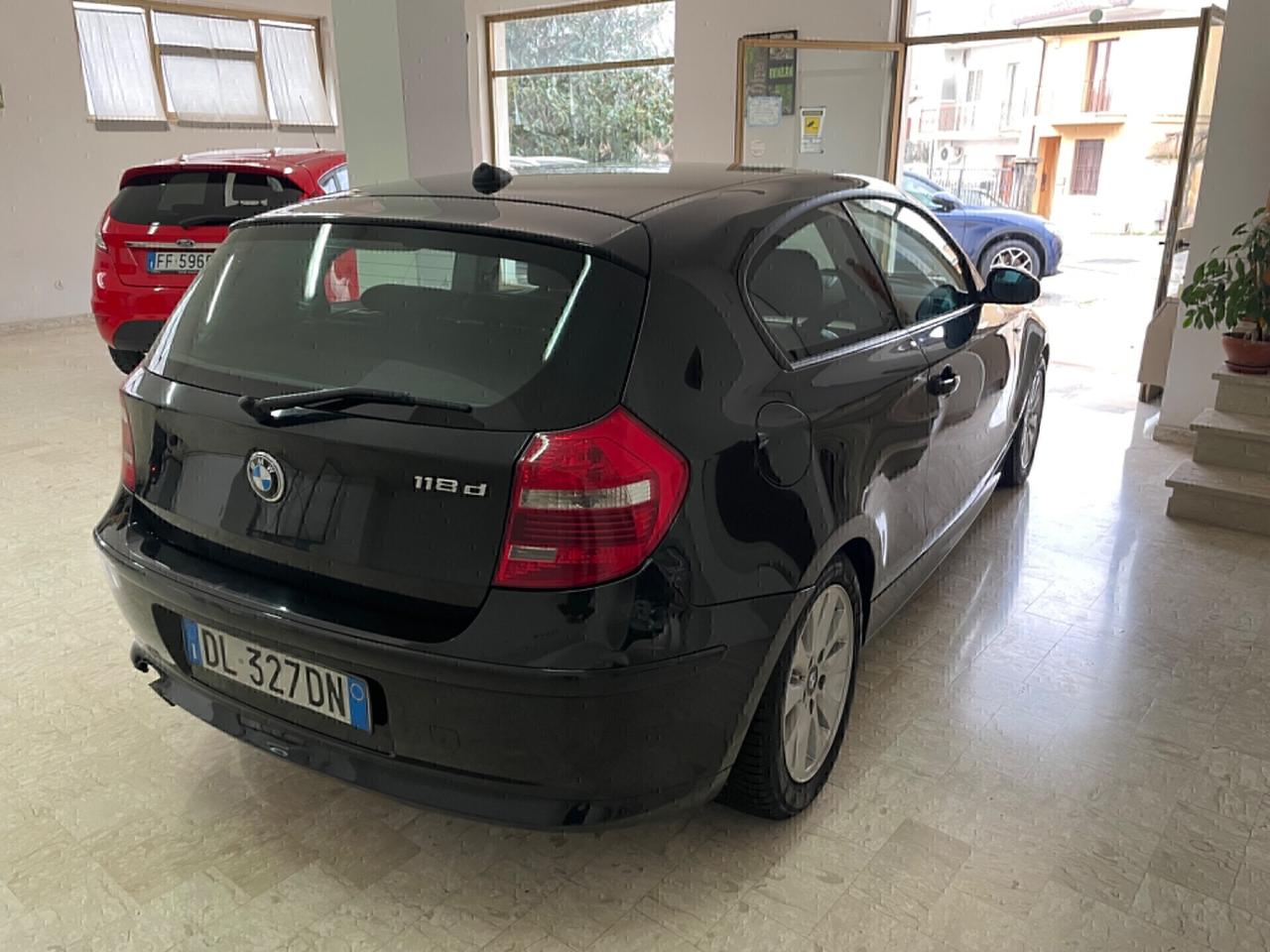 BMW SERIE 118 FUTURA "TENUTA BENISSIMO"