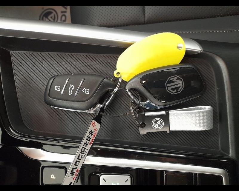 MG ZS 1.5L HEV LUX MY25 Silver