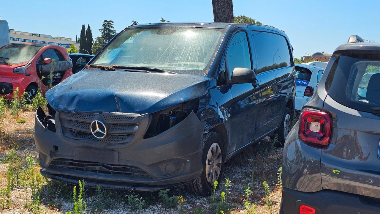 SINISTRATO Mercedes-benz Vito 2.0 110 CDI PC-SL Furgone