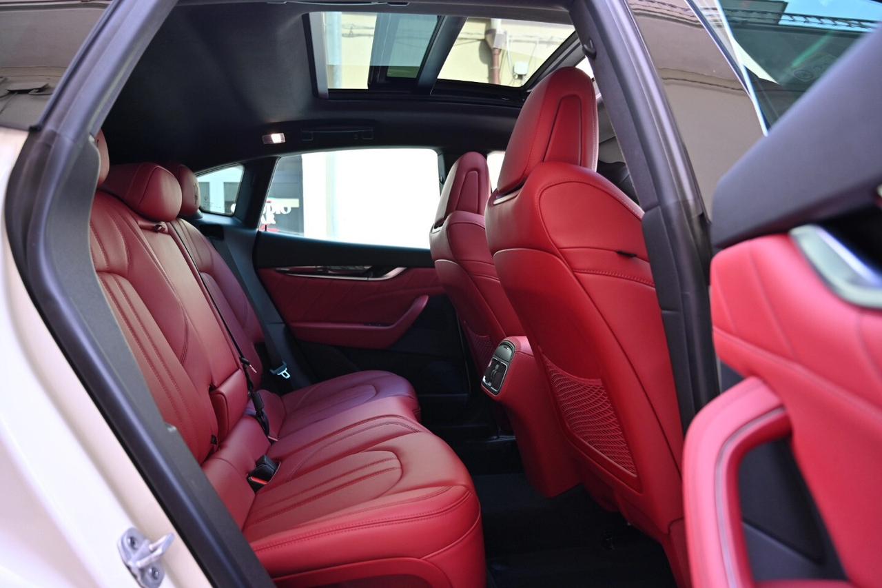 Maserati Levante MHEV 330 CV AWD GT