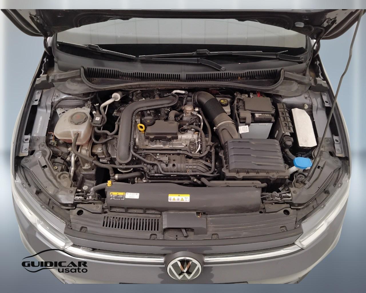 VOLKSWAGEN Polo VI 2022 - Polo 1.0 tsi R-Line 95cv