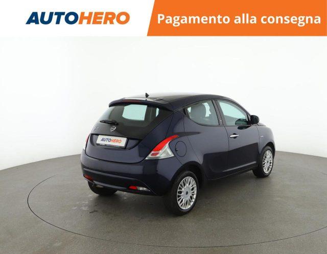 LANCIA Ypsilon 1.2 69 CV 5 porte Silver