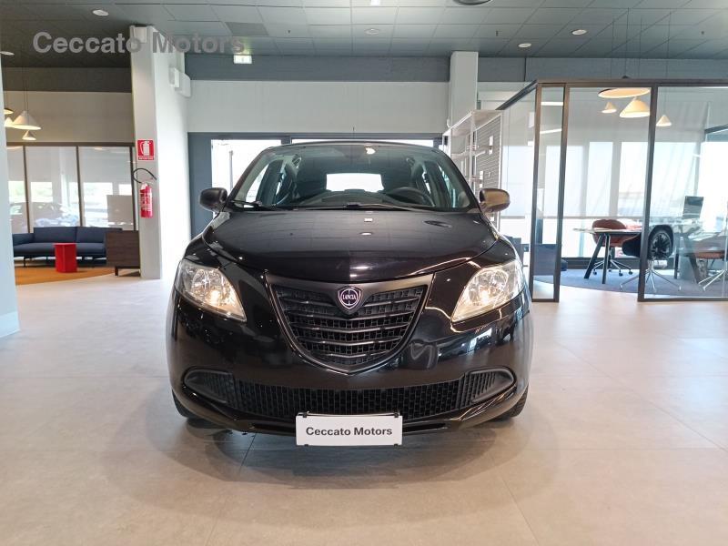 Lancia Ypsilon 5 Porte 1.2 Ecochic S MomoDesign
