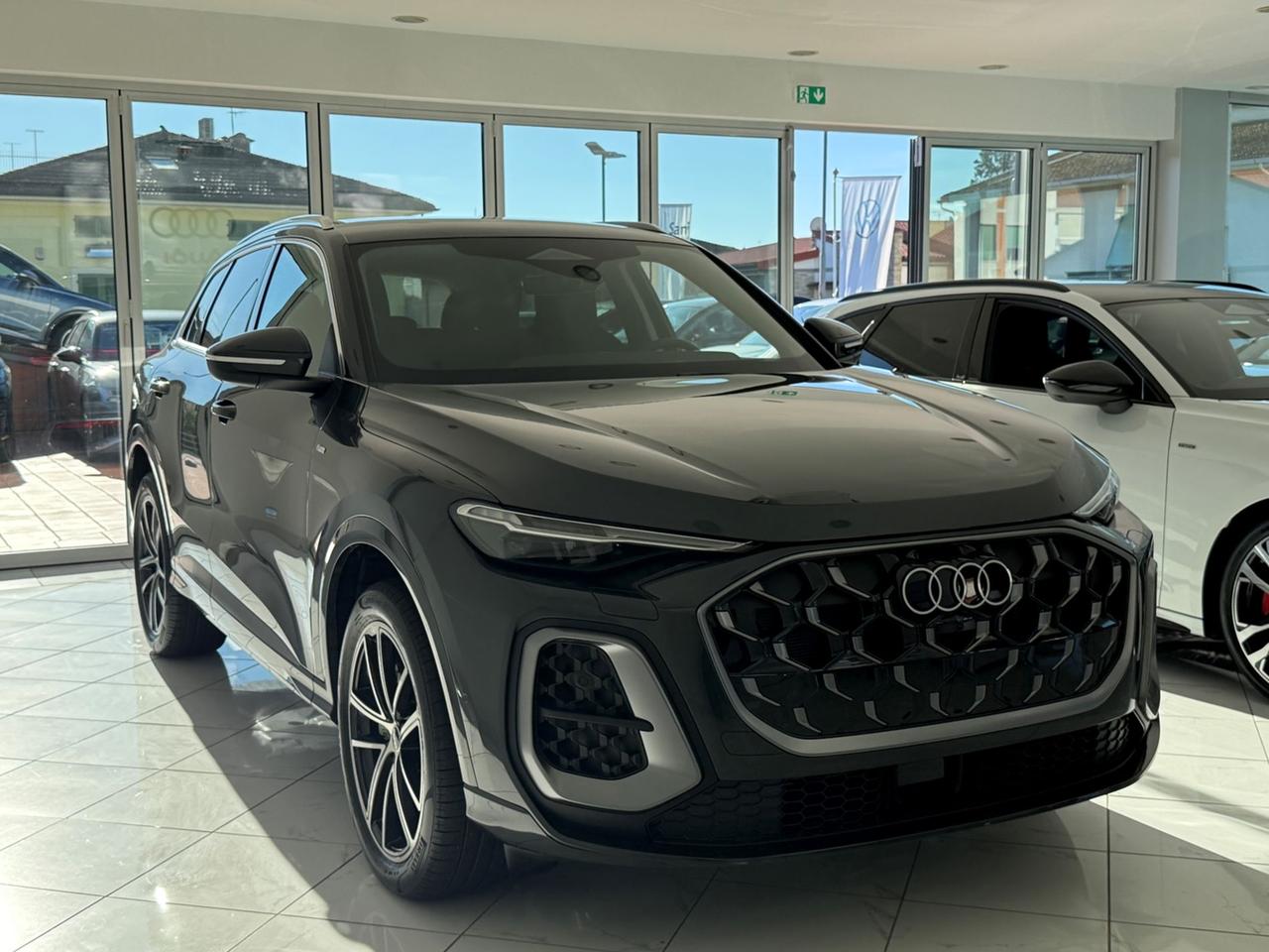 AUDI Q5 III 2025 audi-q5-iii-2025-1968-204cv-q5-2-0-tdi-mhev-s-line-edition-quattro-204cv-s-tronic-c