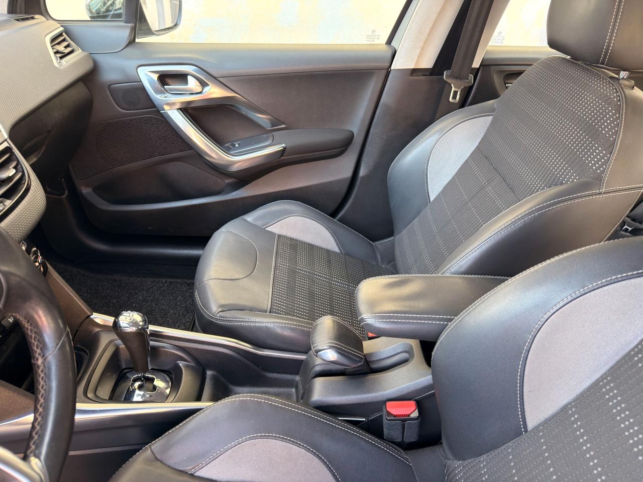 Peugeot 2008 Cambio Automatico KM 100.700