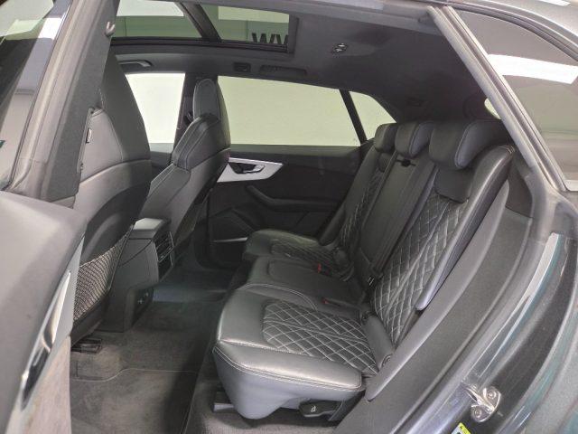 AUDI Q8 55 TFSI quattro Sline IVA ESPOSTA