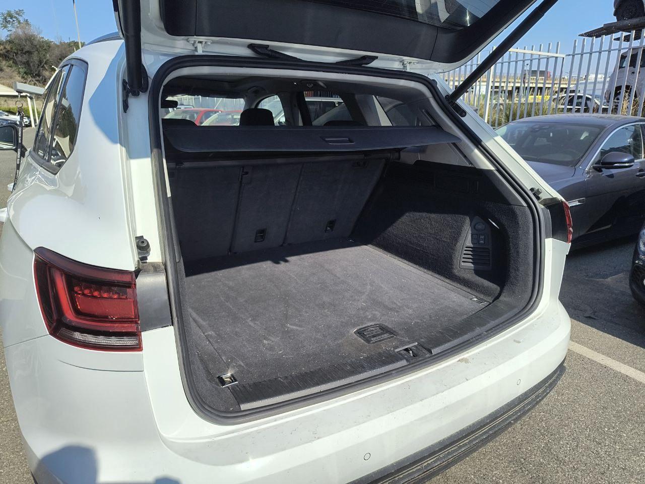 VOLKSWAGEN Touareg III 2018 - Touareg 3.0 V6 tdi Black Style 231cv tipt