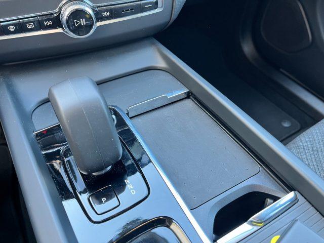 VOLVO XC60 B4 (d) automatico Core
